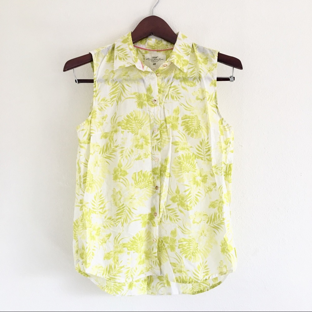 Sleeveless button down shirt